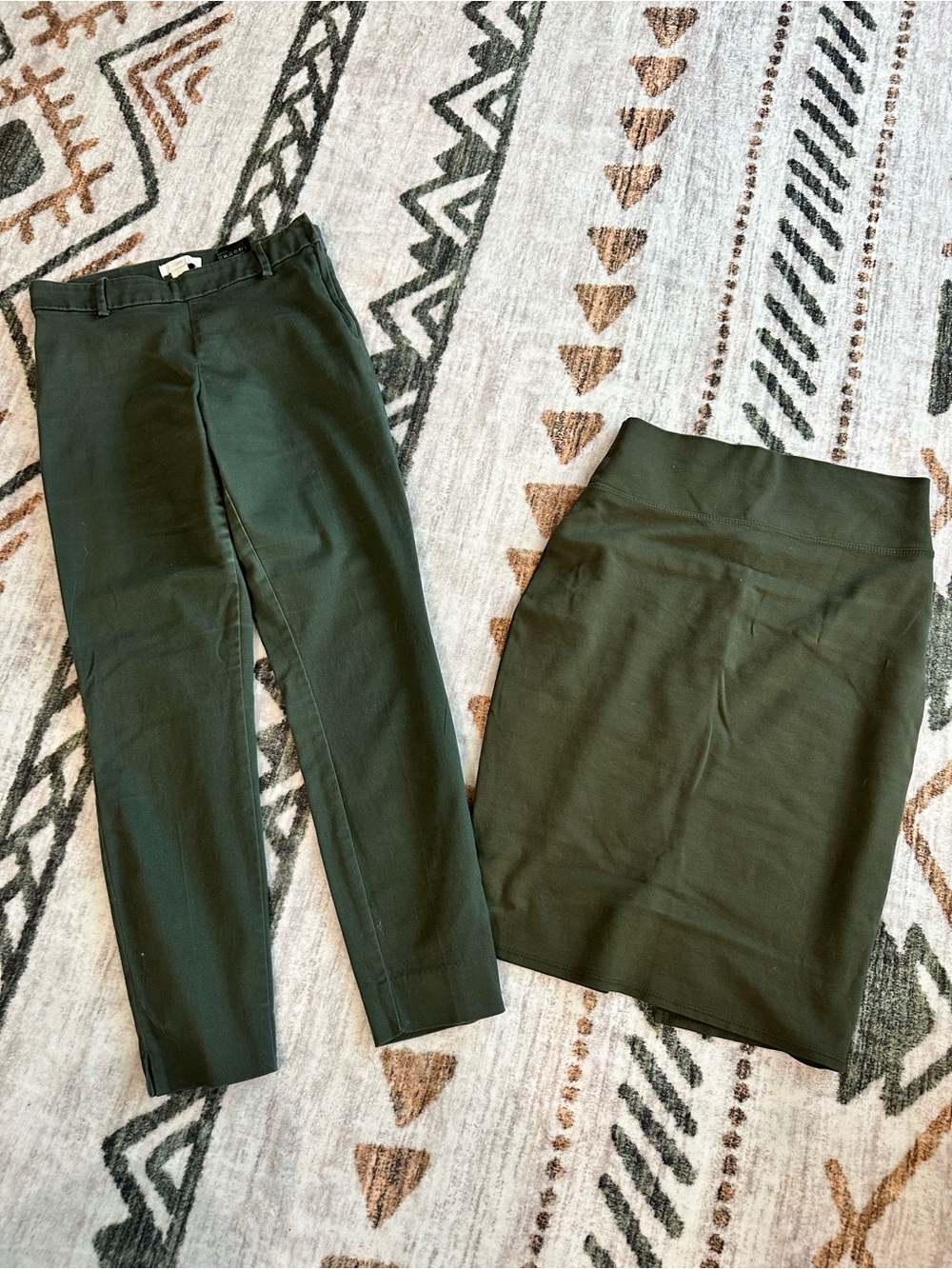 H&M Women's Dark Green Chinos & Pencil Skirt Set
